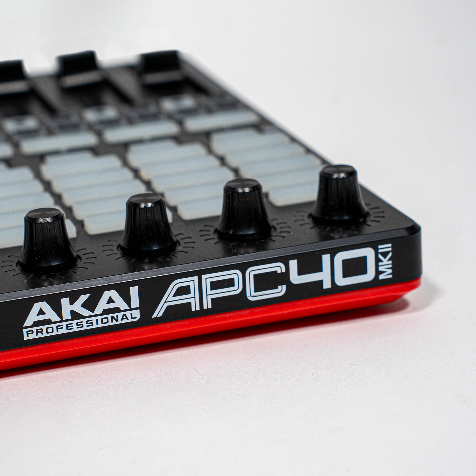 AKAI APC 40 MKII – PEW PEW Store